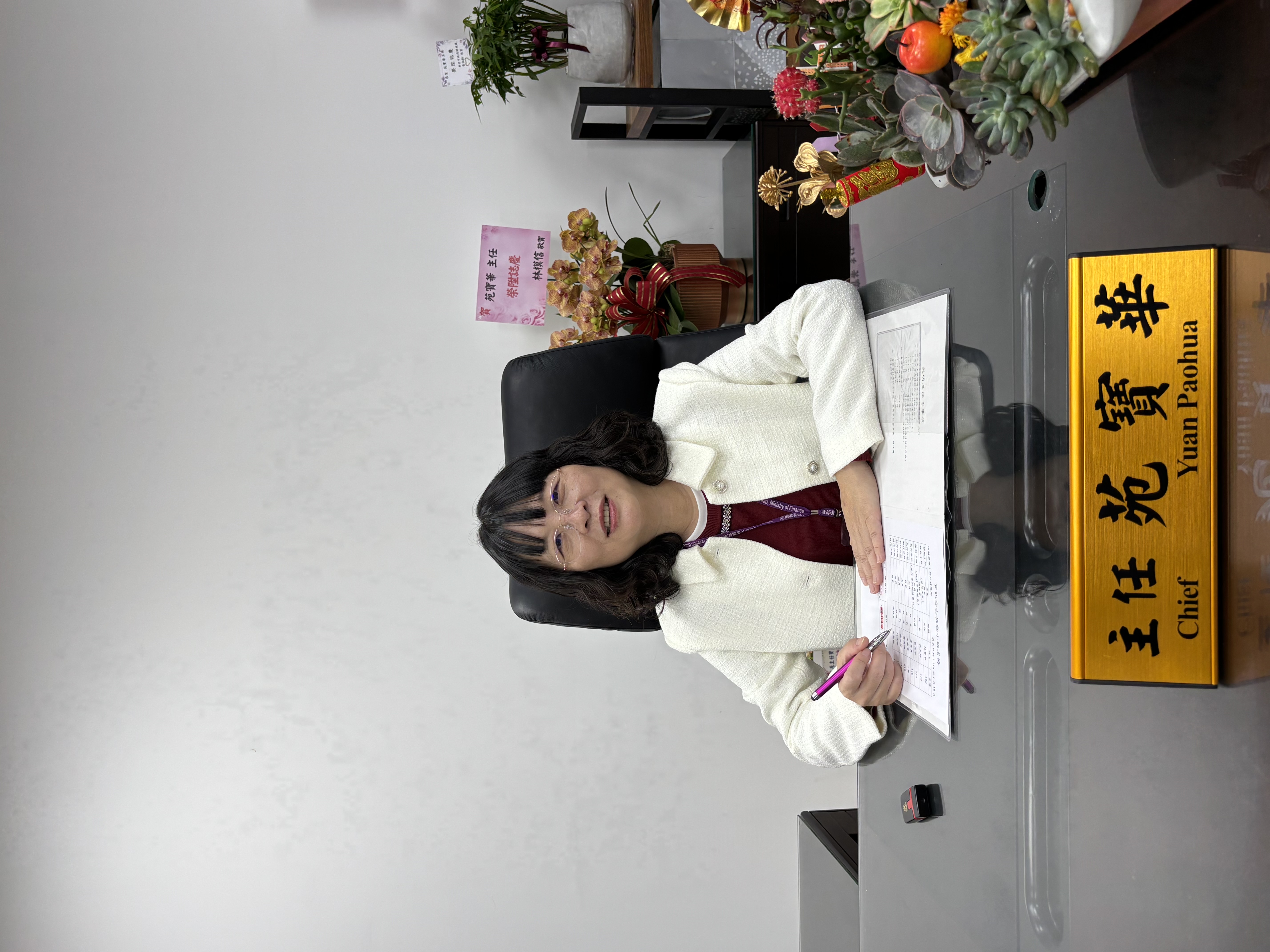 Director Ms Yuan, Paohua